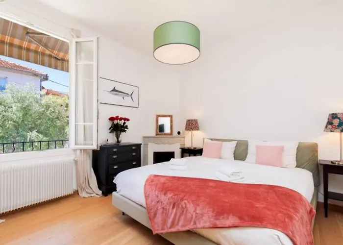 Maison Noble * Κάννες