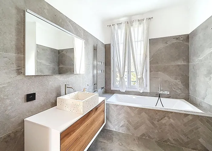 Maison Noble * Κάννες